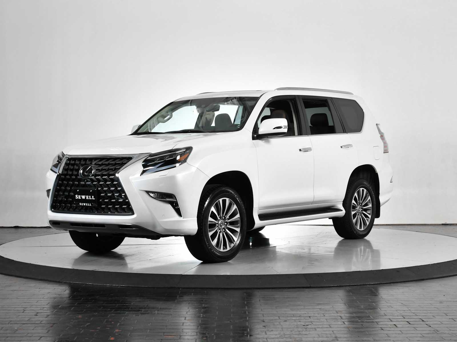 2023 Lexus GX LUXURY's photo