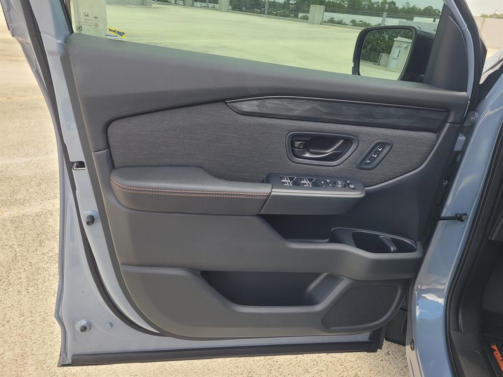 2026 Honda Passport TrailSport photo 12