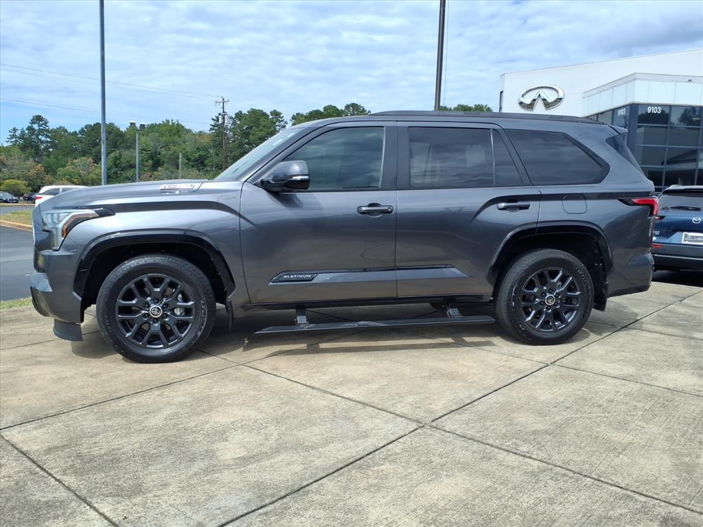 2024 Toyota Sequoia Platinum photo 18