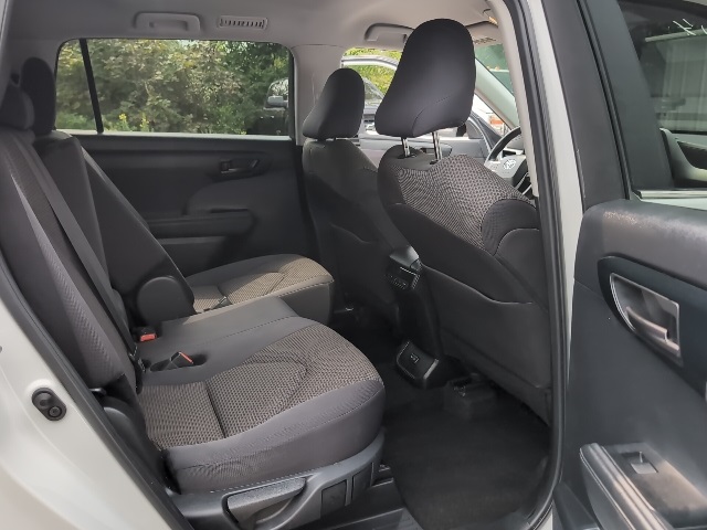 2024 Toyota Highlander LE photo 45