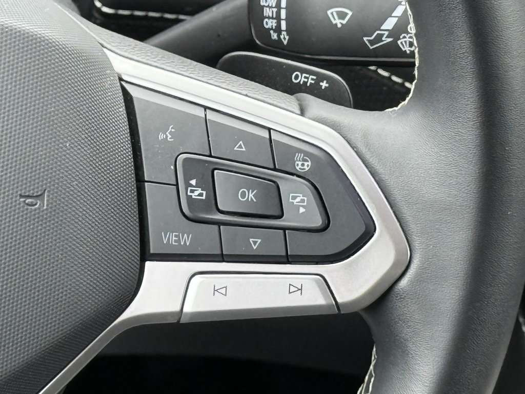 2024 Volkswagen Atlas SE Technology photo 19