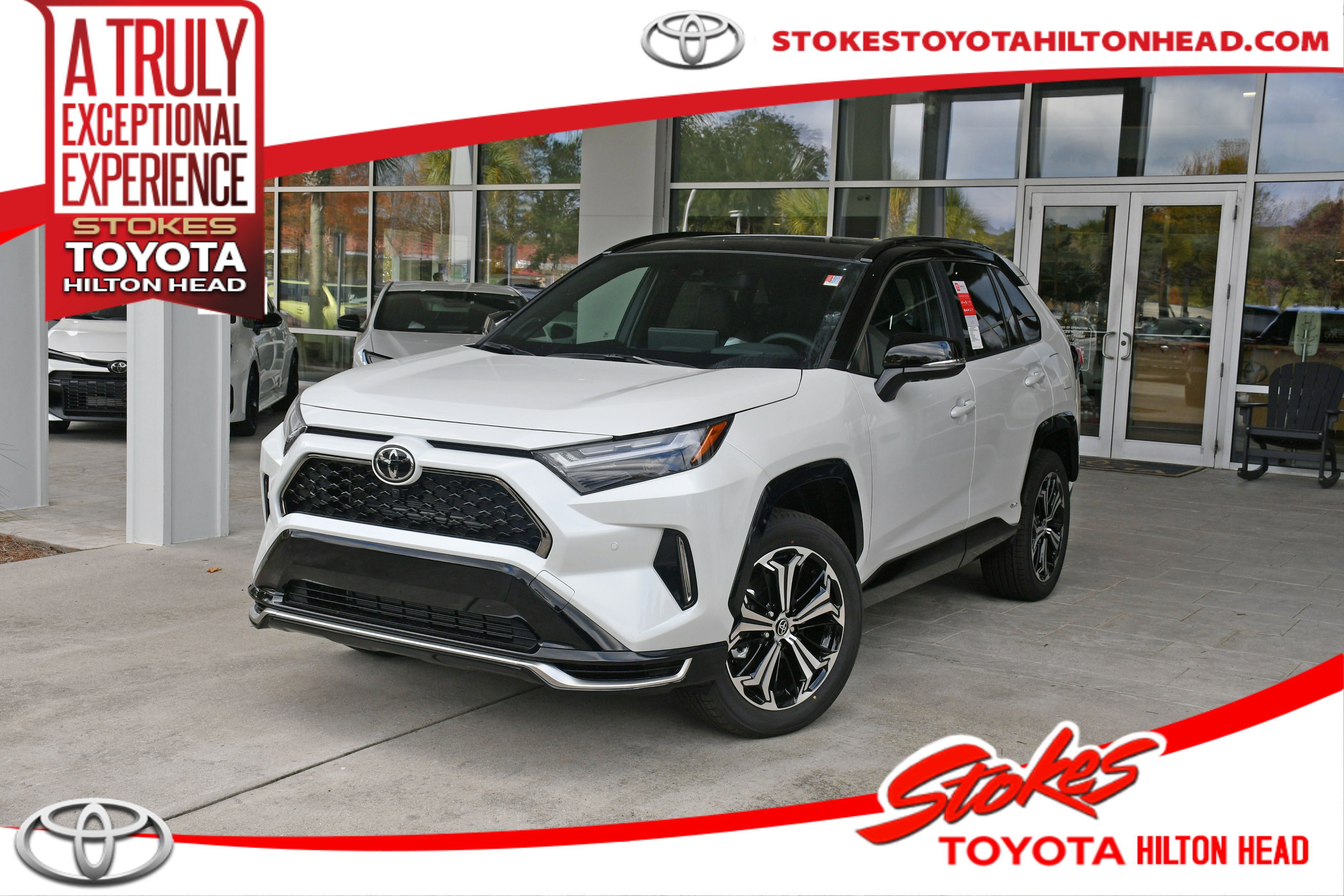 2025 Toyota RAV4 XSE's photo