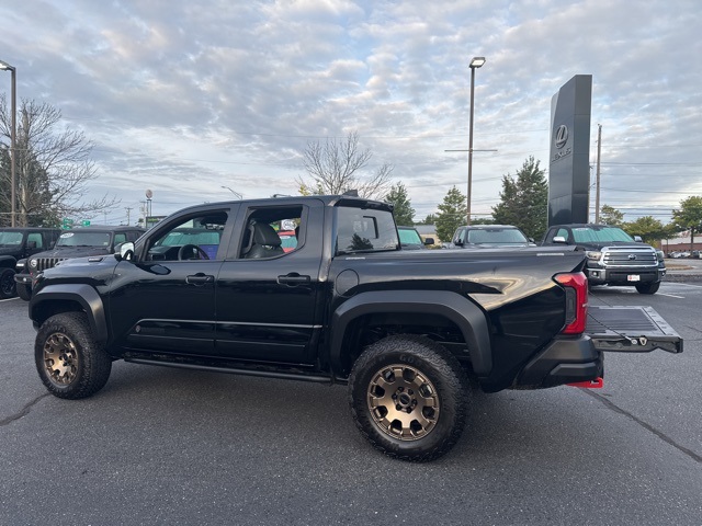 2025 Toyota Tacoma Trailhunter photo 9