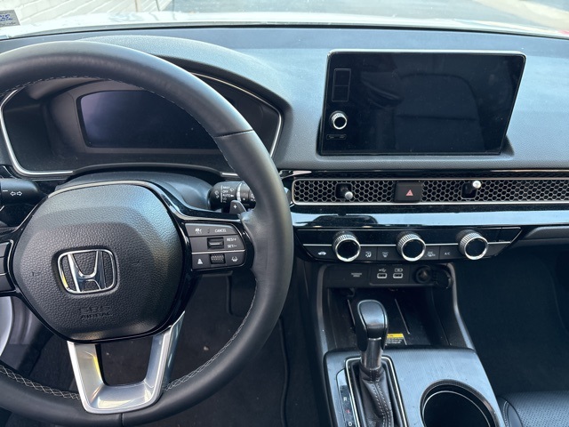 2023 Honda Civic Sport Touring photo 4