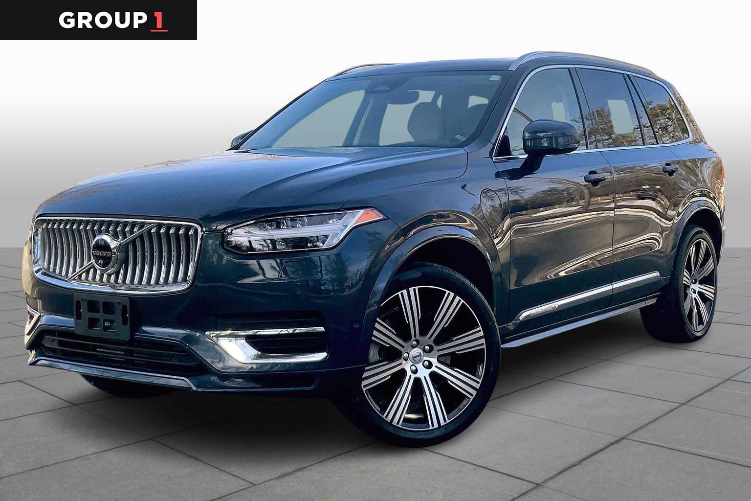 2023 Volvo XC90 Plus's photo