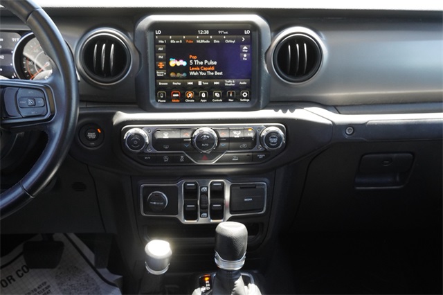2021 Jeep Gladiator Sport photo 12