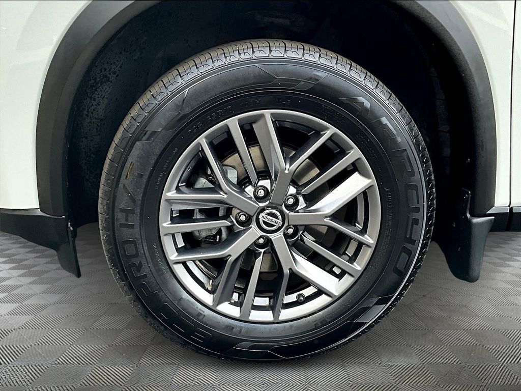 2021 Nissan Rogue S photo 28