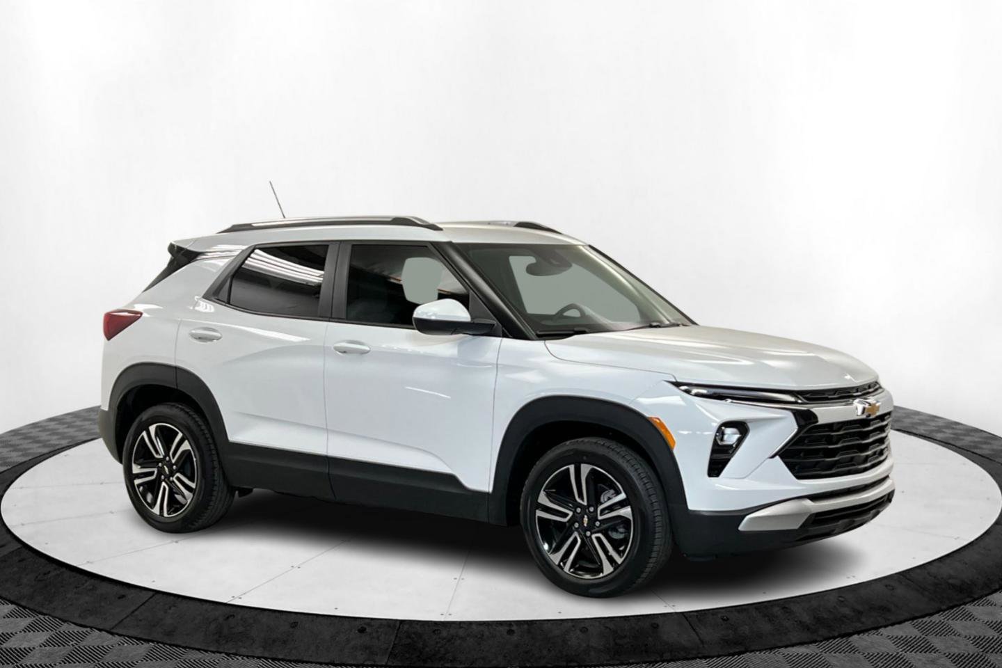2025 Chevrolet Trailblazer LT photo 7