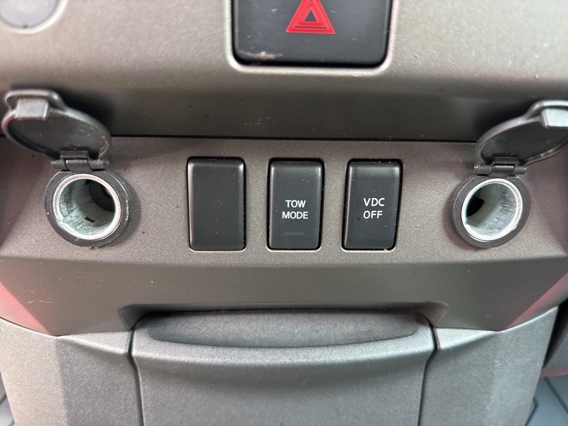 2011 Nissan Titan S Crew Cab photo 14