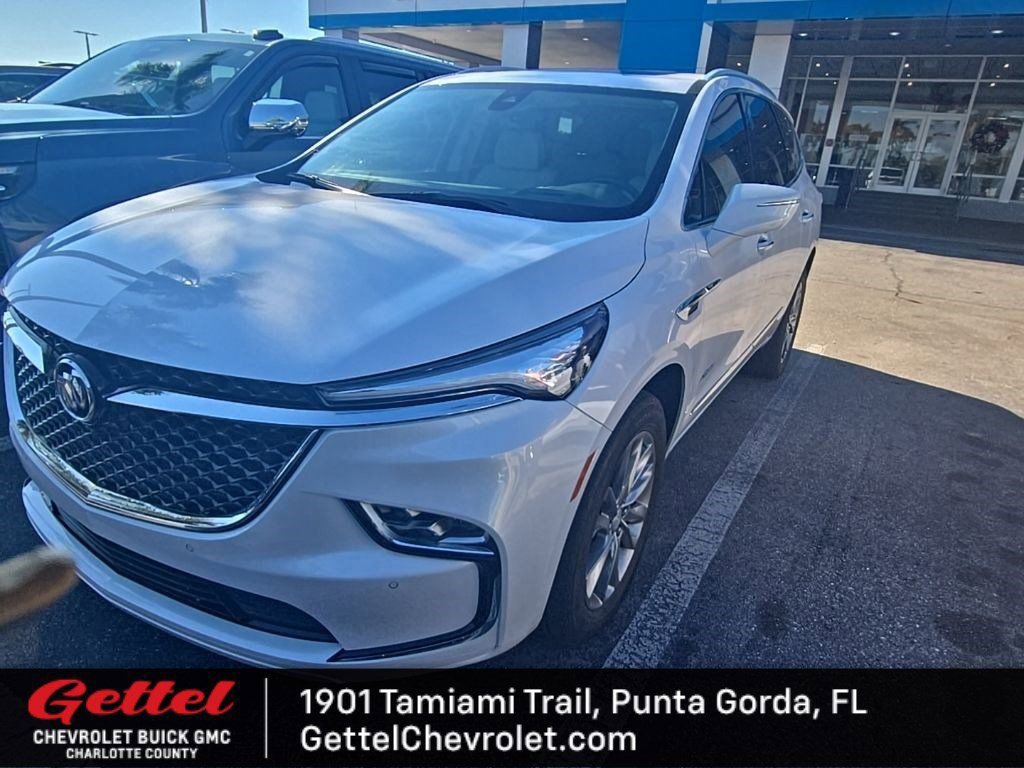 2022 Buick Enclave Avenir's photo