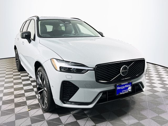 2026 Volvo XC60 Ultra's photo
