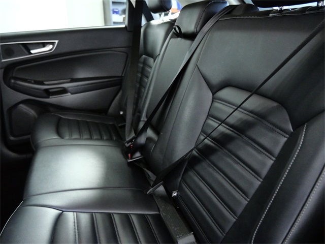 2023 Ford Edge SEL photo 13