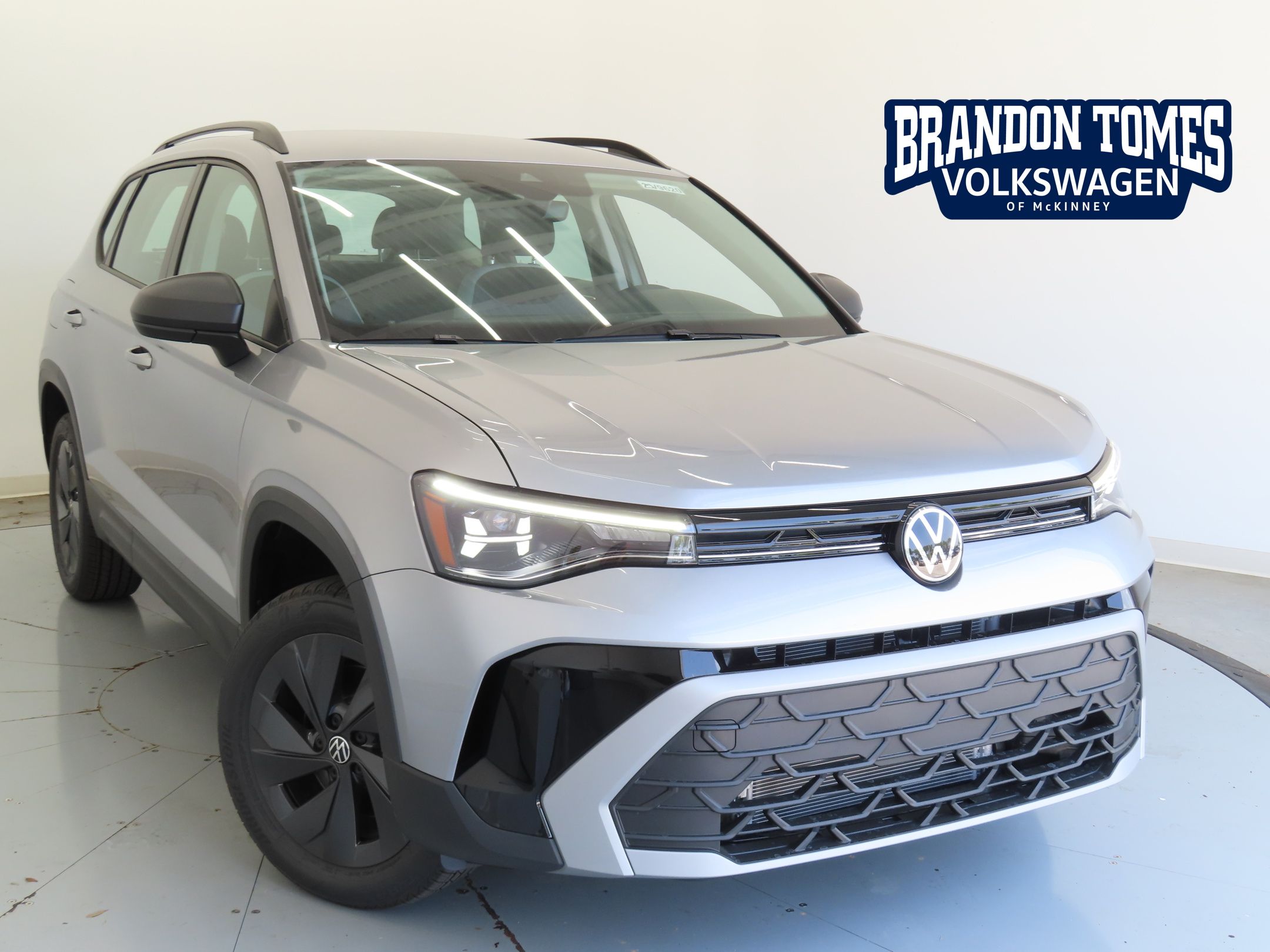 2025 Volkswagen Taos S's photo