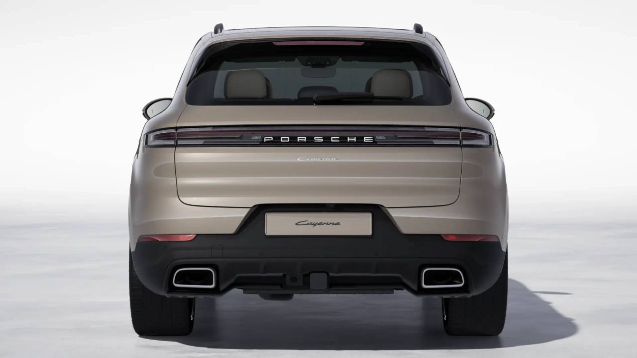 2026 Porsche Cayenne photo 8
