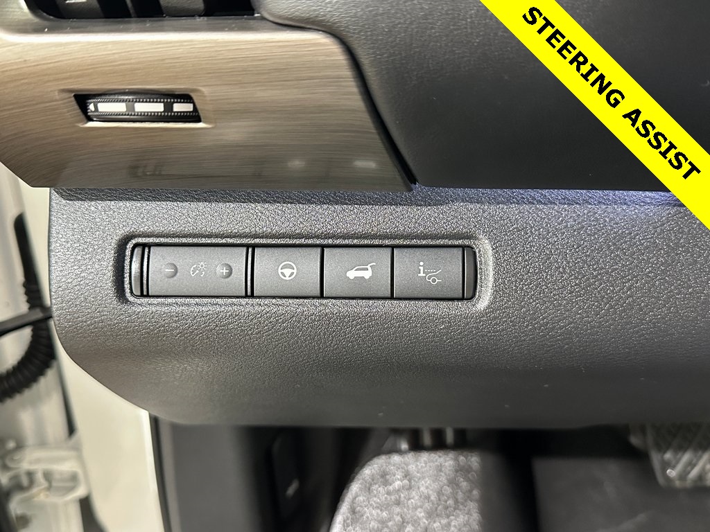 2023 Nissan Pathfinder Platinum photo 15