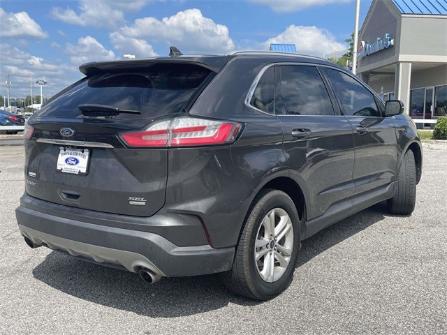 2019 Ford Edge SEL photo 3