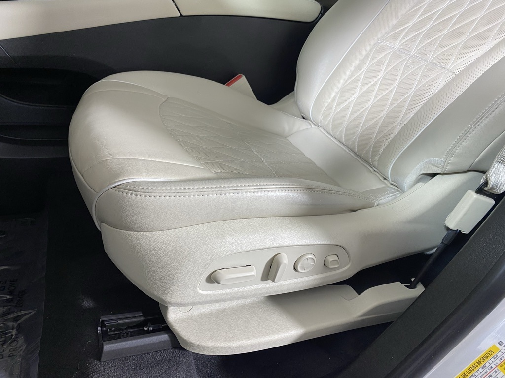2022 Buick Enclave Avenir photo 22