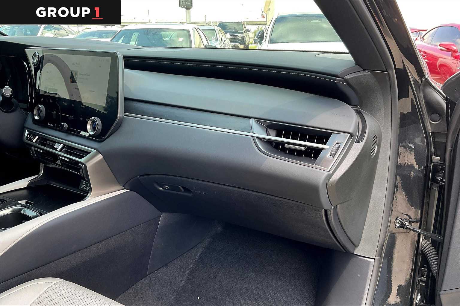 2024 Lexus RX Premium photo 16
