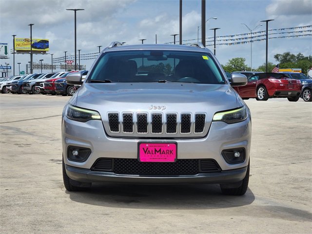 Used 2019 Jeep Cherokee Latitude Plus with VIN 1C4PJLLB4KD301280 for sale in New Braunfels, TX