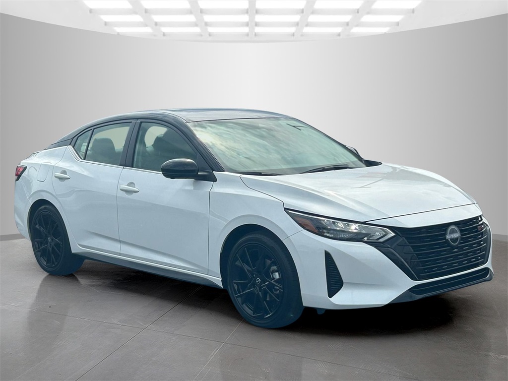 2025 Nissan Sentra SR Midnight Edition photo 3