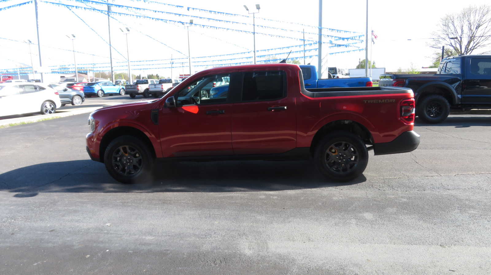 2024 Ford Maverick XLT photo 3