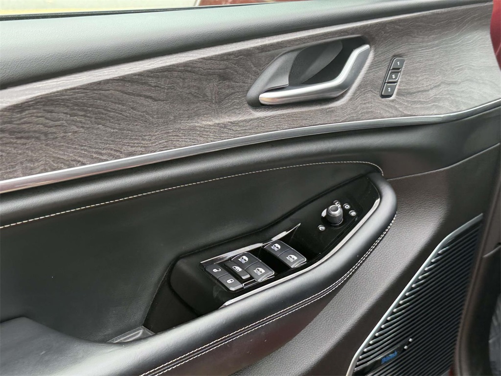 2022 Jeep Grand Cherokee Overland photo 23