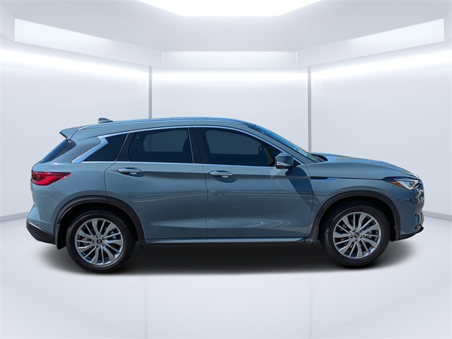 2025 Infiniti QX50 Luxe AWD photo 2