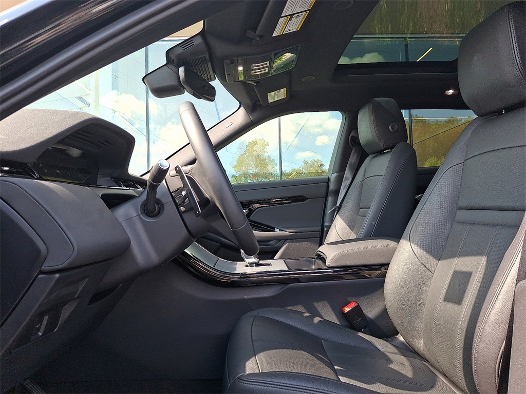 2024 Land Rover Range Rover Evoque S photo 13
