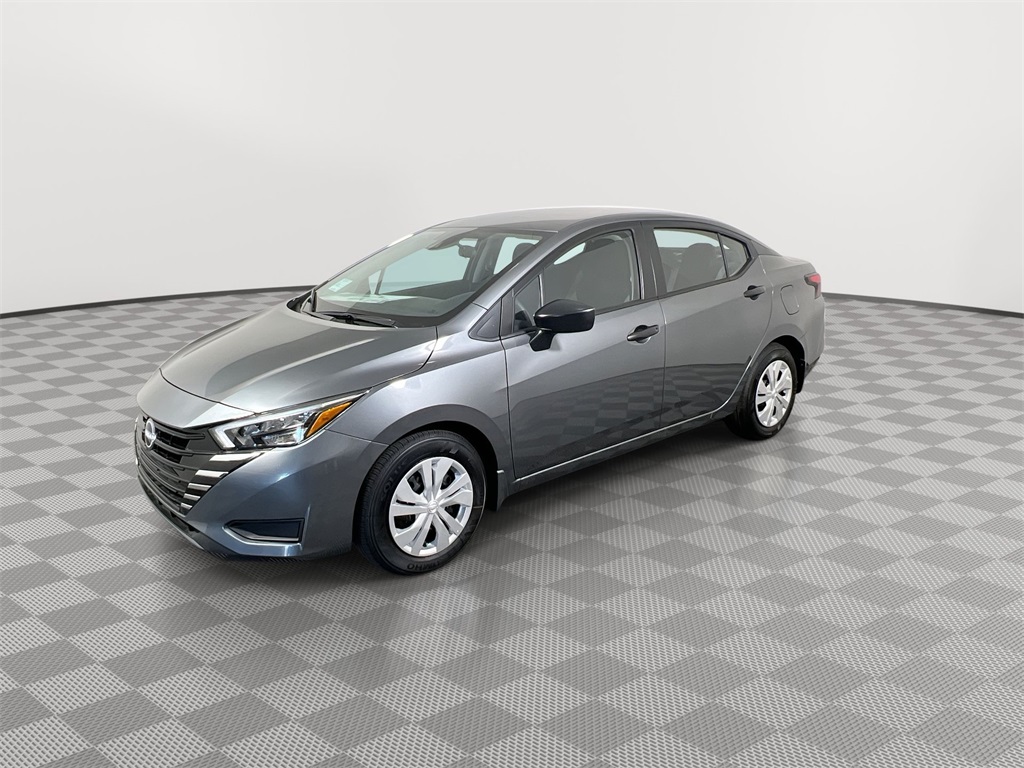 2025 Nissan Versa 1.6 S photo 4