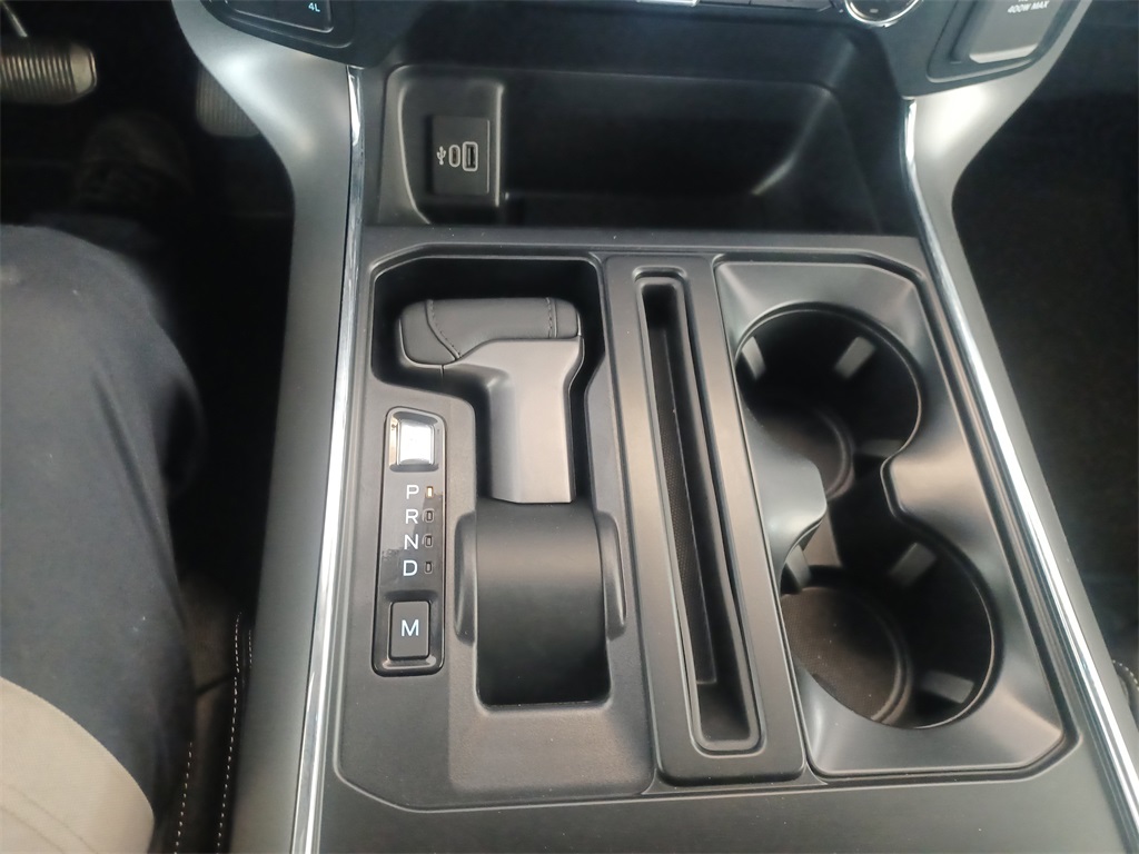 2025 Ford F-150 XLT photo 29