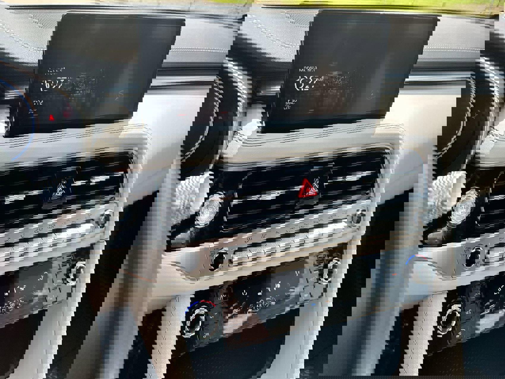 2024 Genesis G70 2.5T photo 11