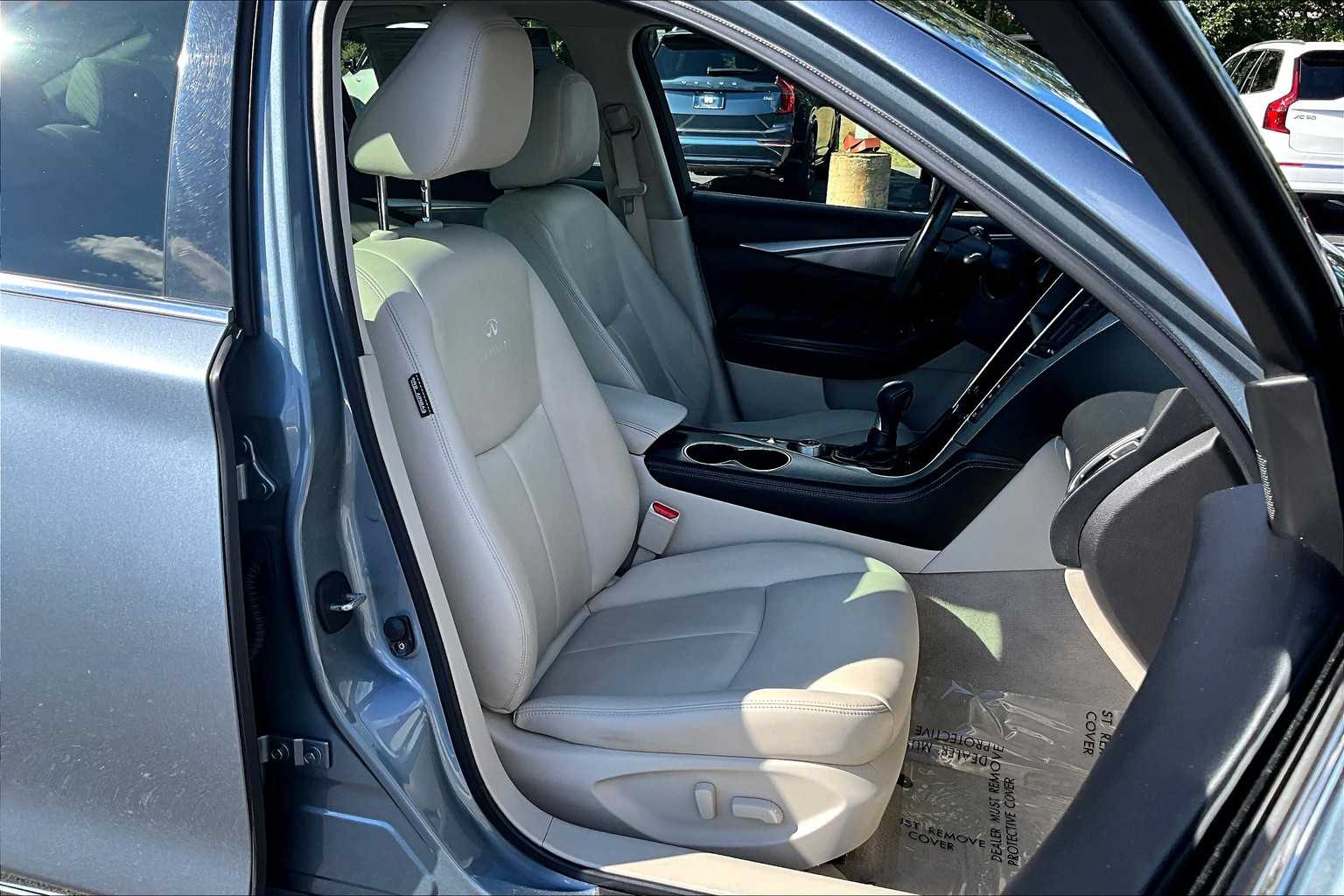 2014 Infiniti Q50 Premium photo 7