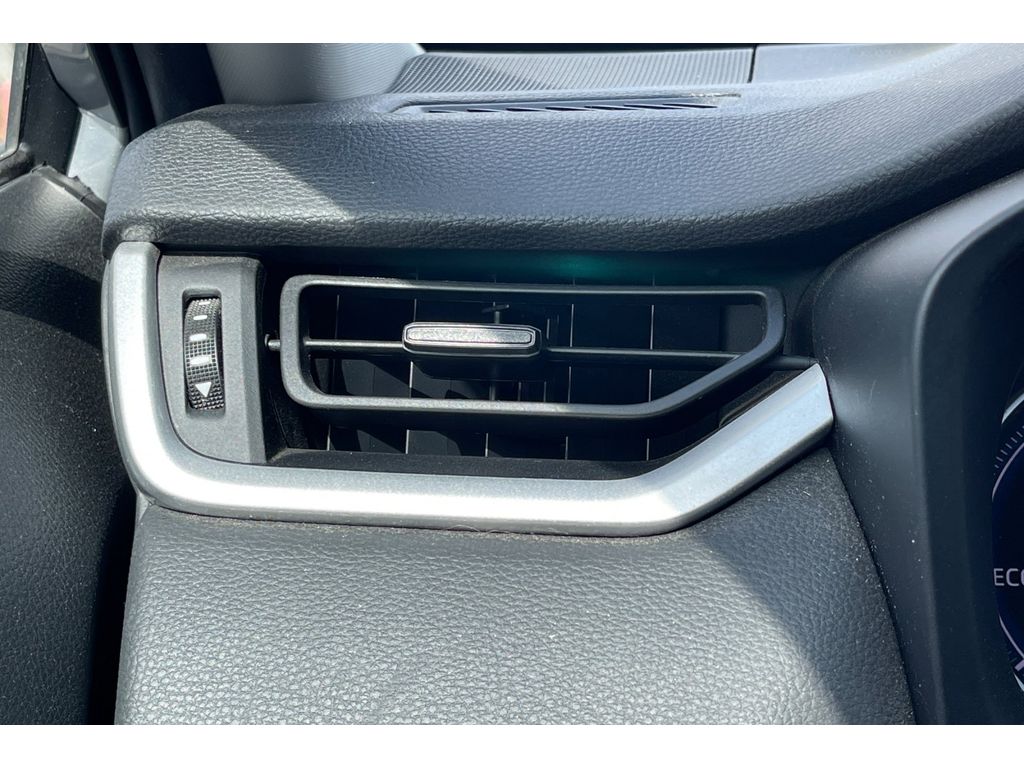 2024 Toyota RAV4 Hybrid LE photo 27