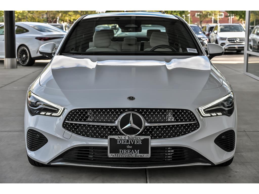 2025 Mercedes Benz CLA 250 4MATIC photo 2