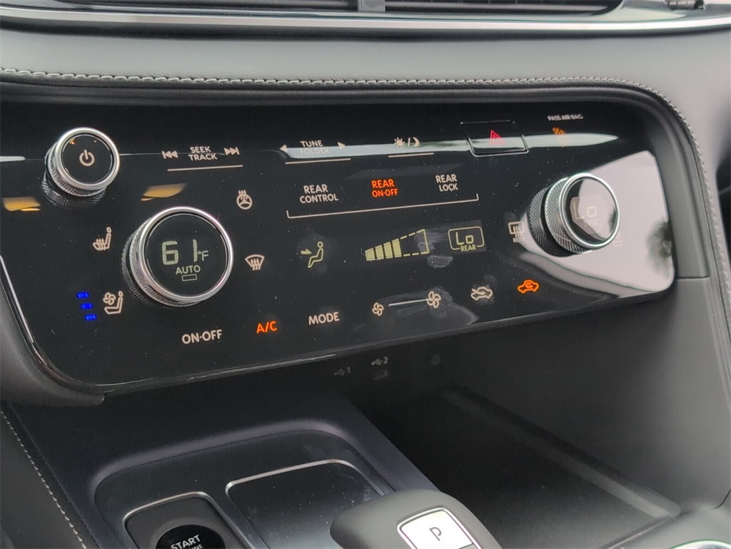 2026 Infiniti QX60 AWD photo 13
