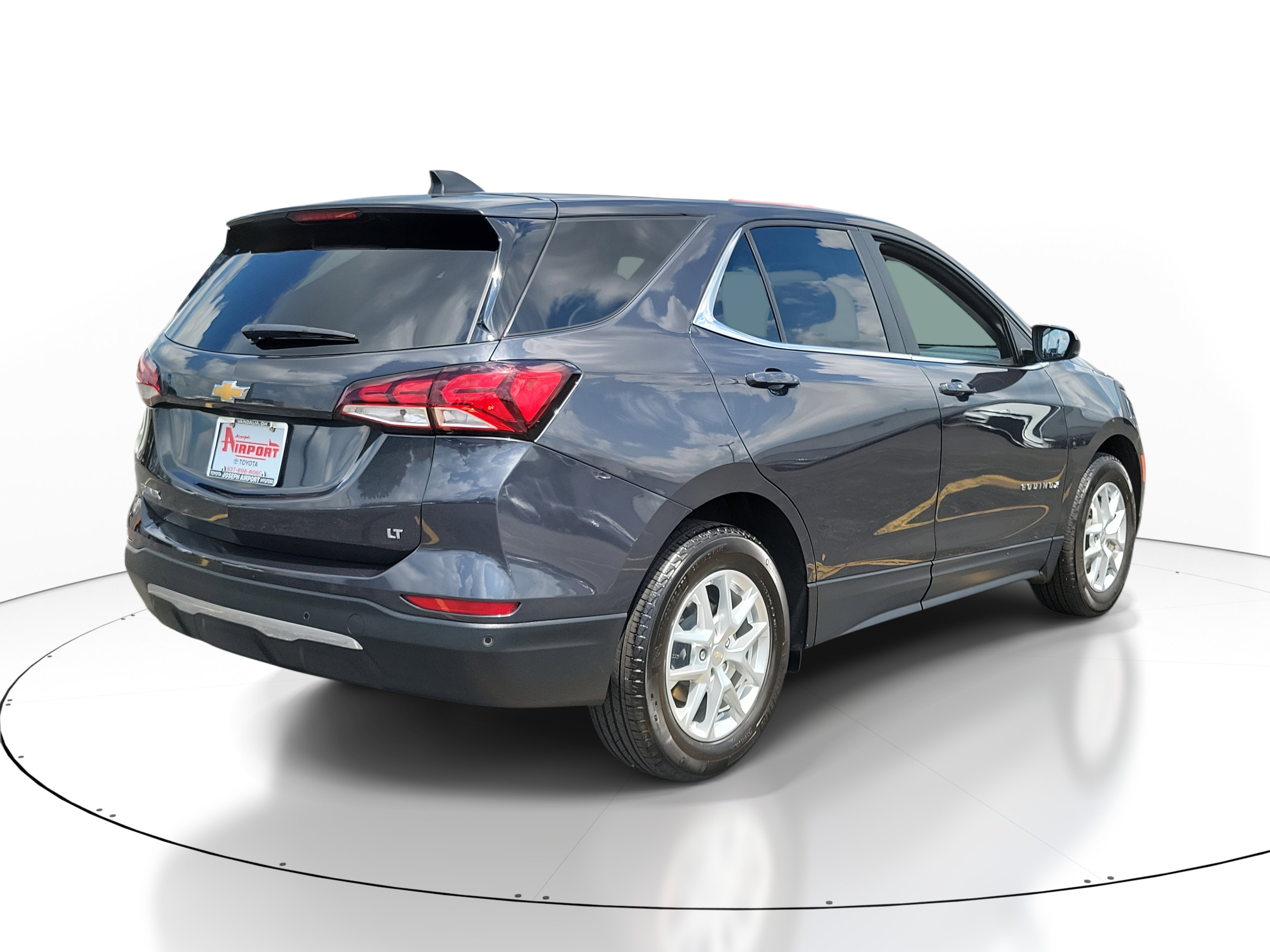 2022 Chevrolet Equinox LT photo 4