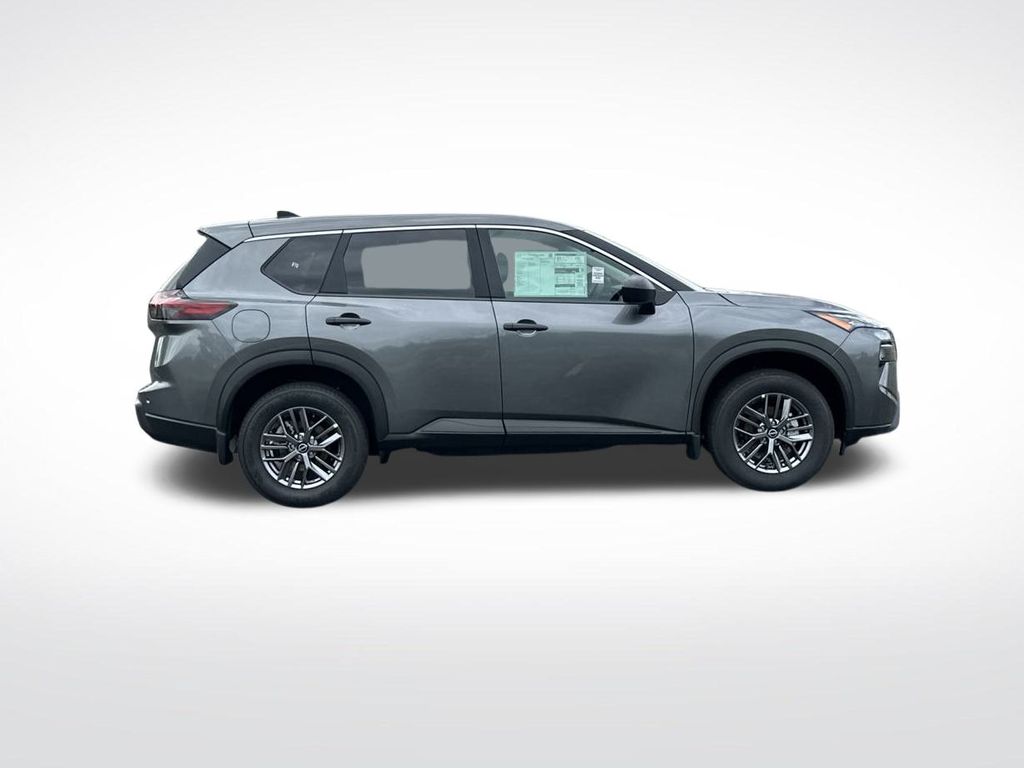 2026 Nissan Rogue S photo 6