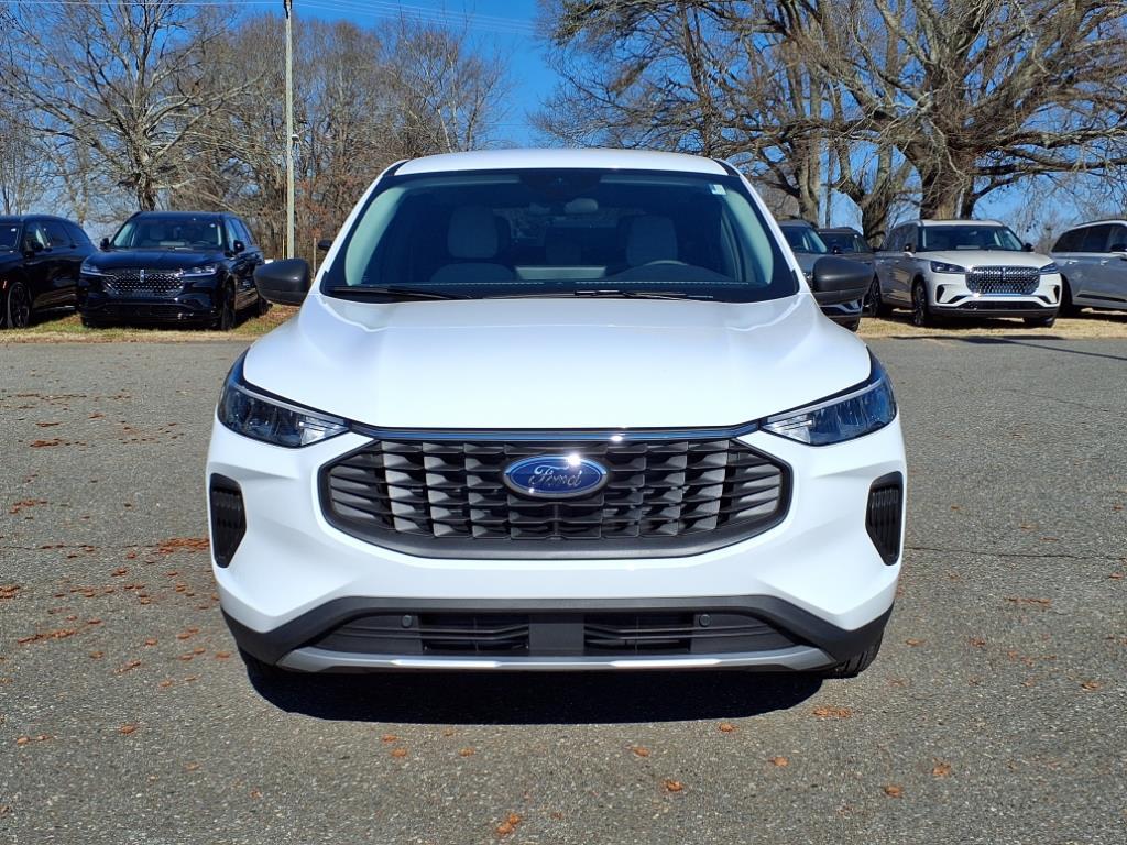 2025 Ford Escape Active photo 2