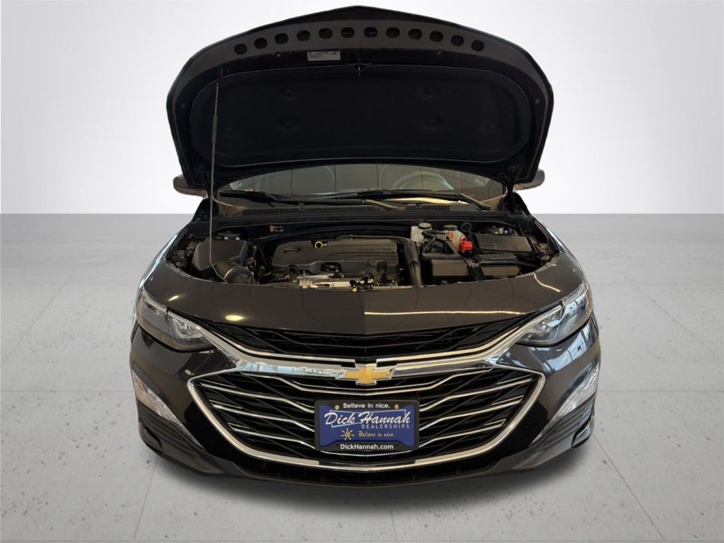 2023 Chevrolet Malibu 1LT photo 4