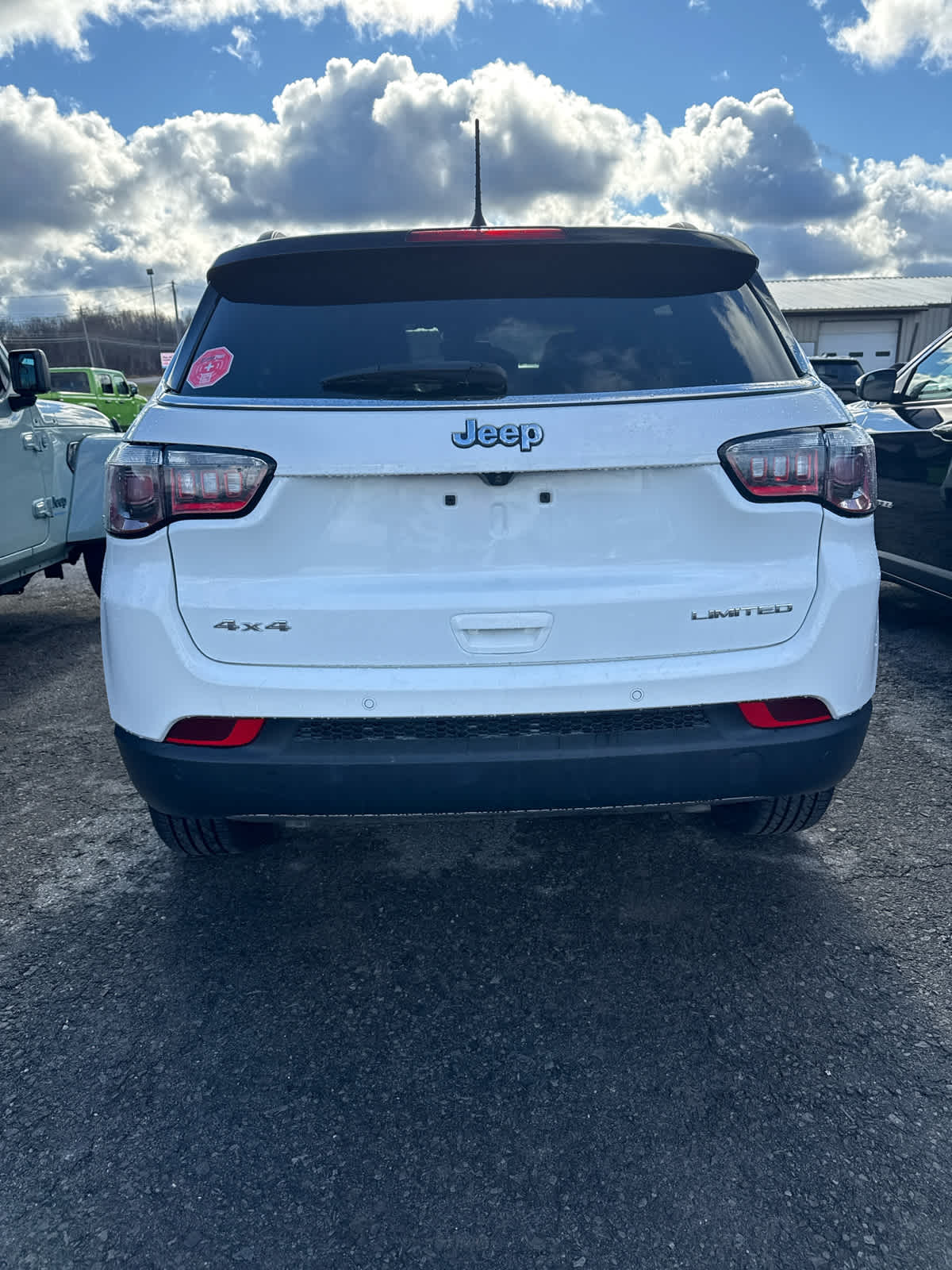 2024 Jeep Compass Limited photo 2