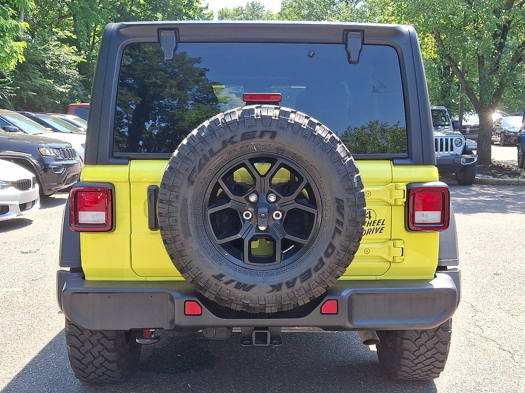 2024 Jeep Wrangler Willys photo 3