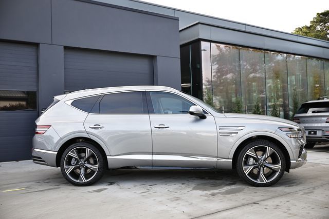 2026 Genesis GV80 2.5T Prestige photo 3