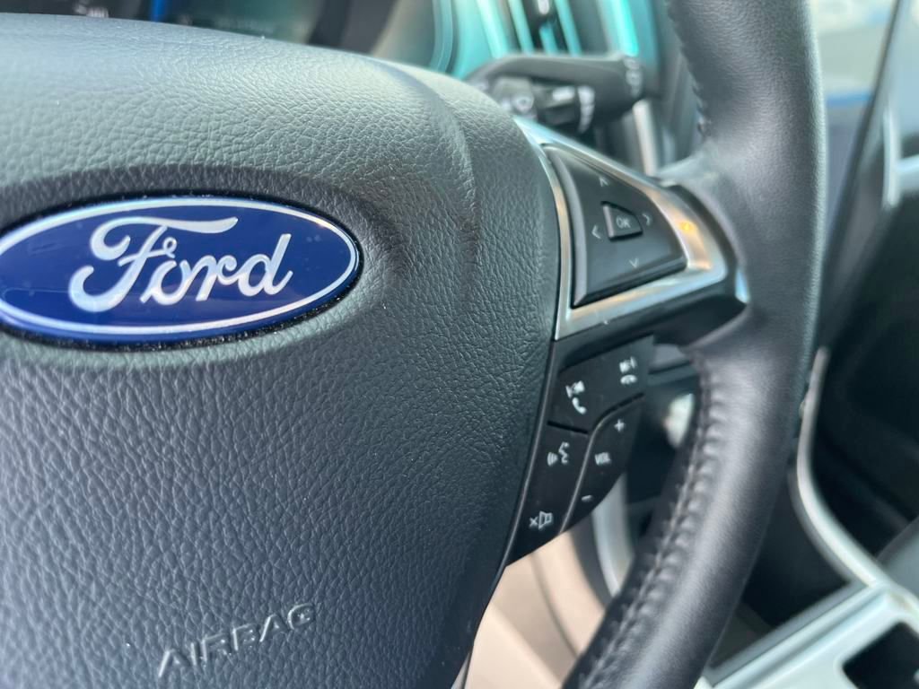2024 Ford Edge SEL photo 12