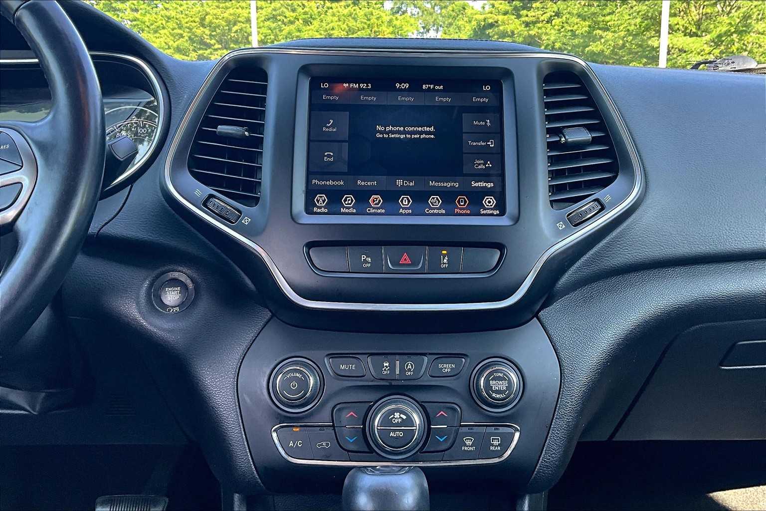 2021 Jeep Cherokee Latitude Lux photo 33