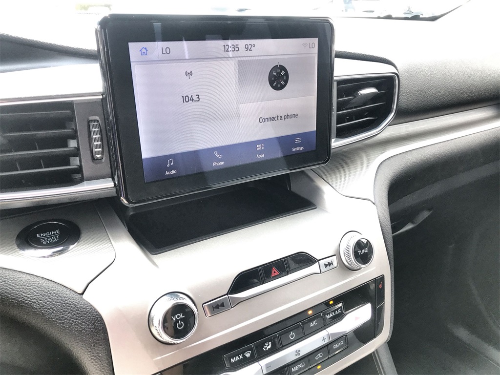 2023 Ford Explorer XLT photo 16
