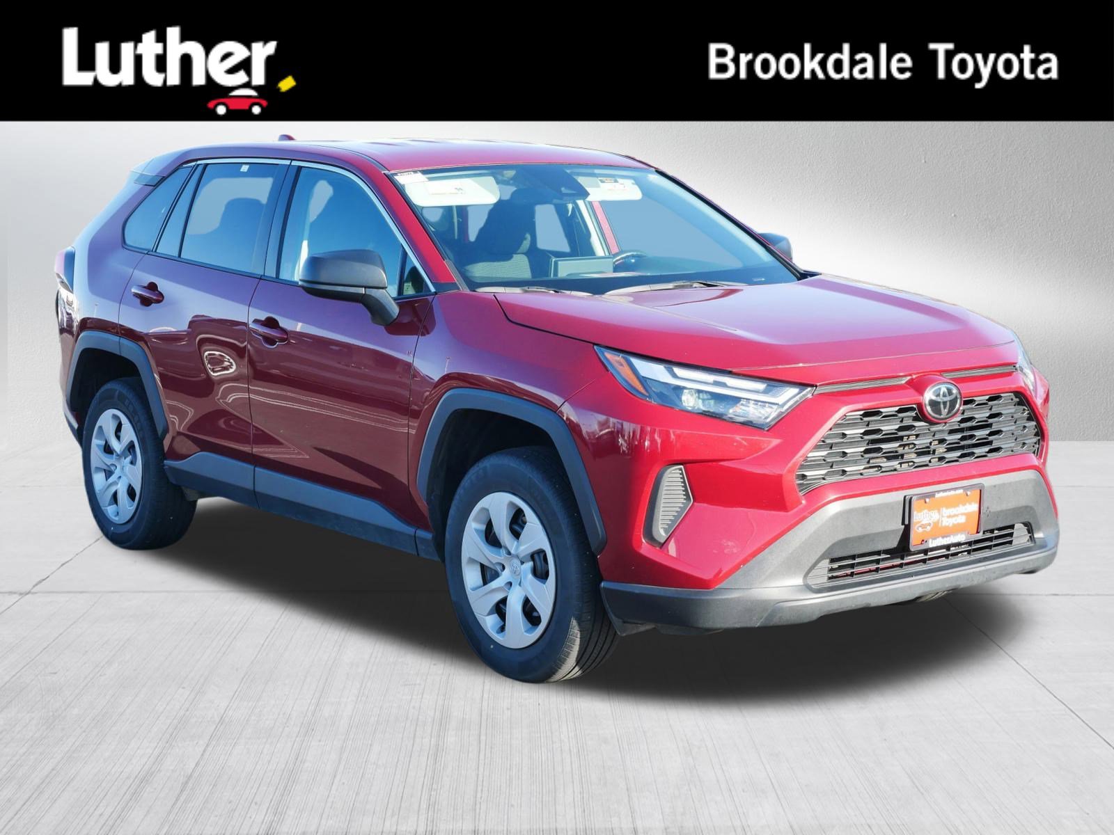 2024 Toyota RAV4 LE's photo