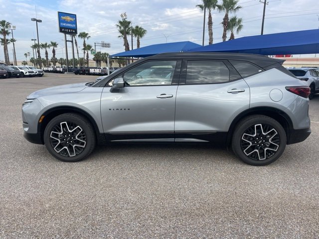 2025 Chevrolet Blazer RS photo 3