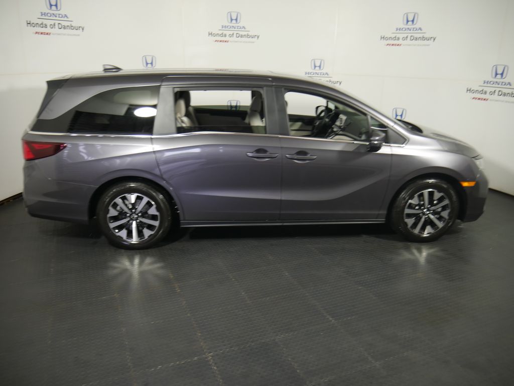 2026 Honda Odyssey EX-L photo 3