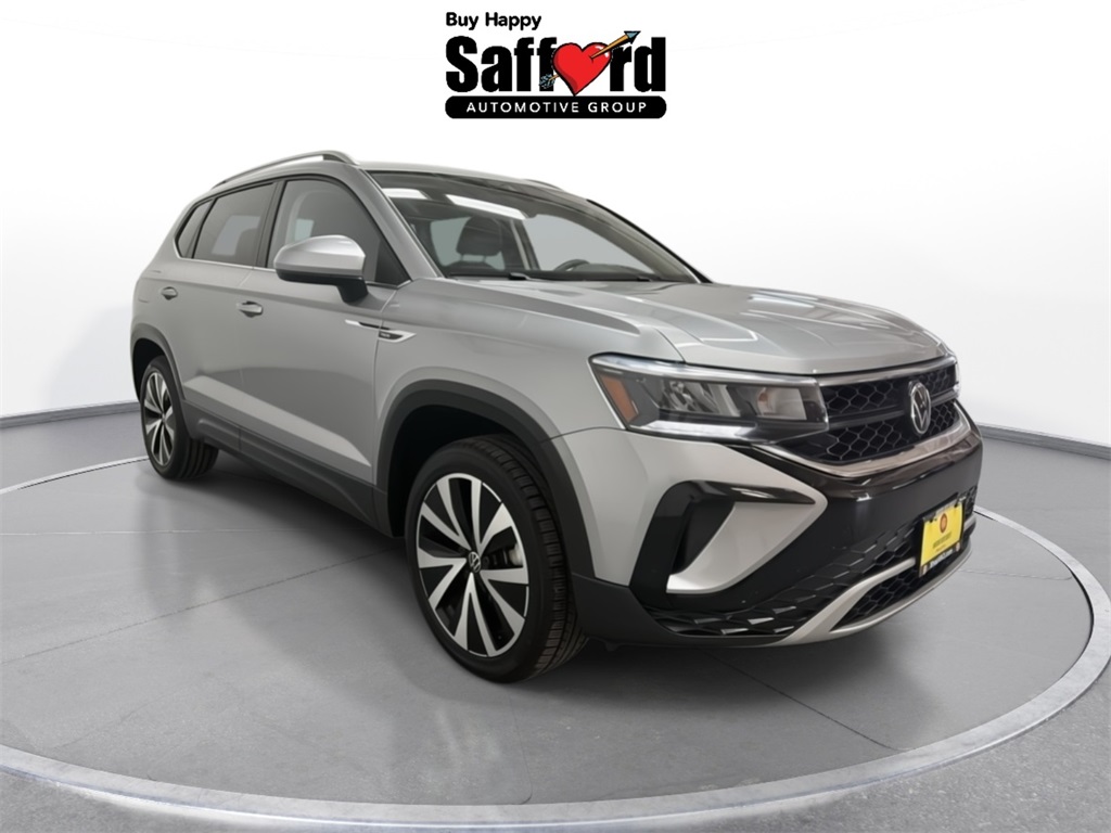 2024 Volkswagen Taos SE photo 6