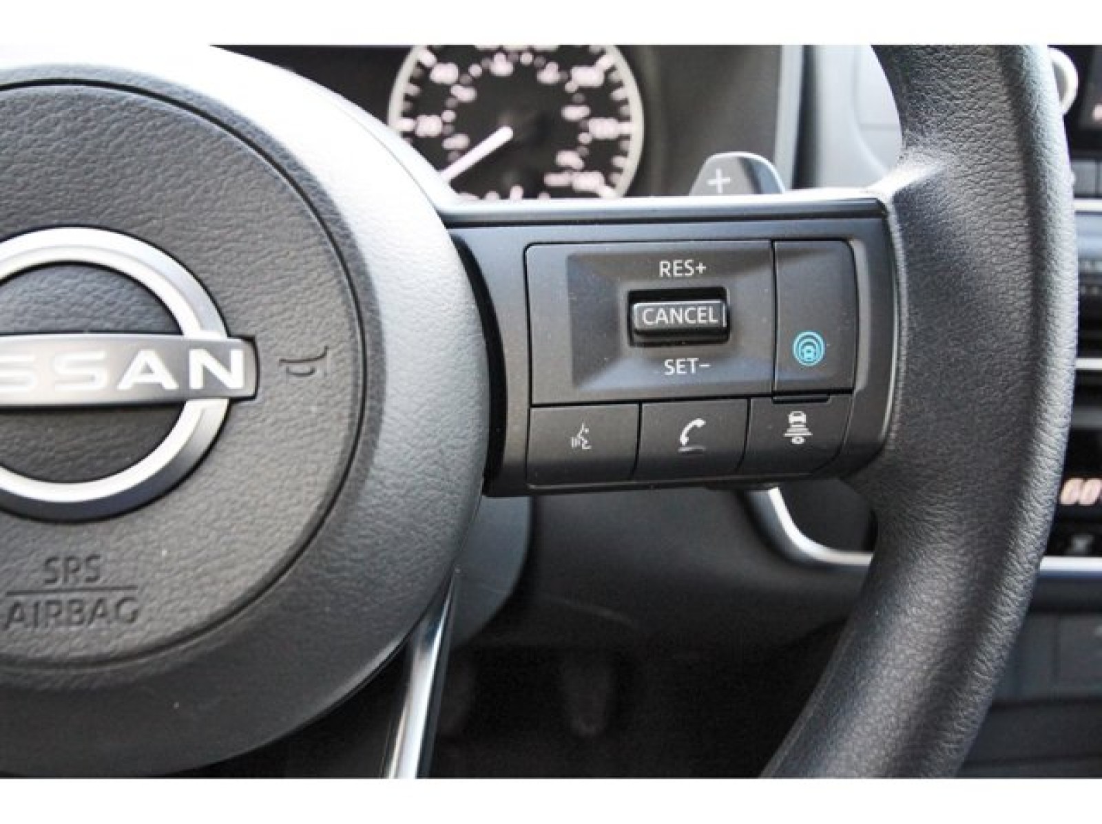 2024 Nissan Rogue SV Black at Robbins Nissan